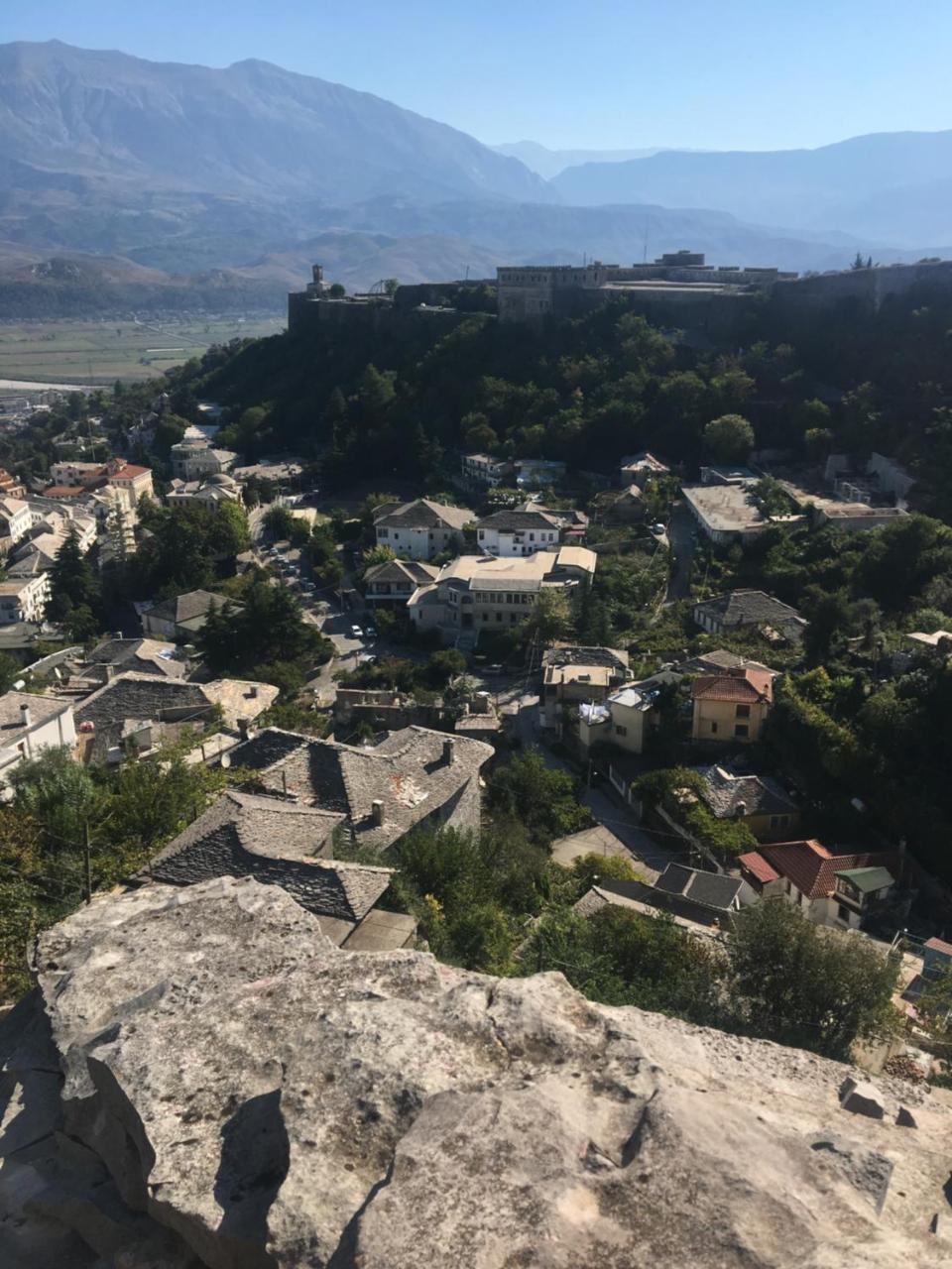 Guest House Salaria Gjirokaster Bagian luar foto